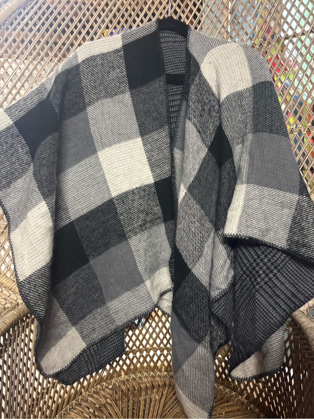 Cozy Buffalo Check Poncho - Black & Gray